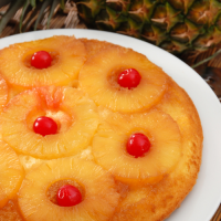 Pineapple upside down cake
